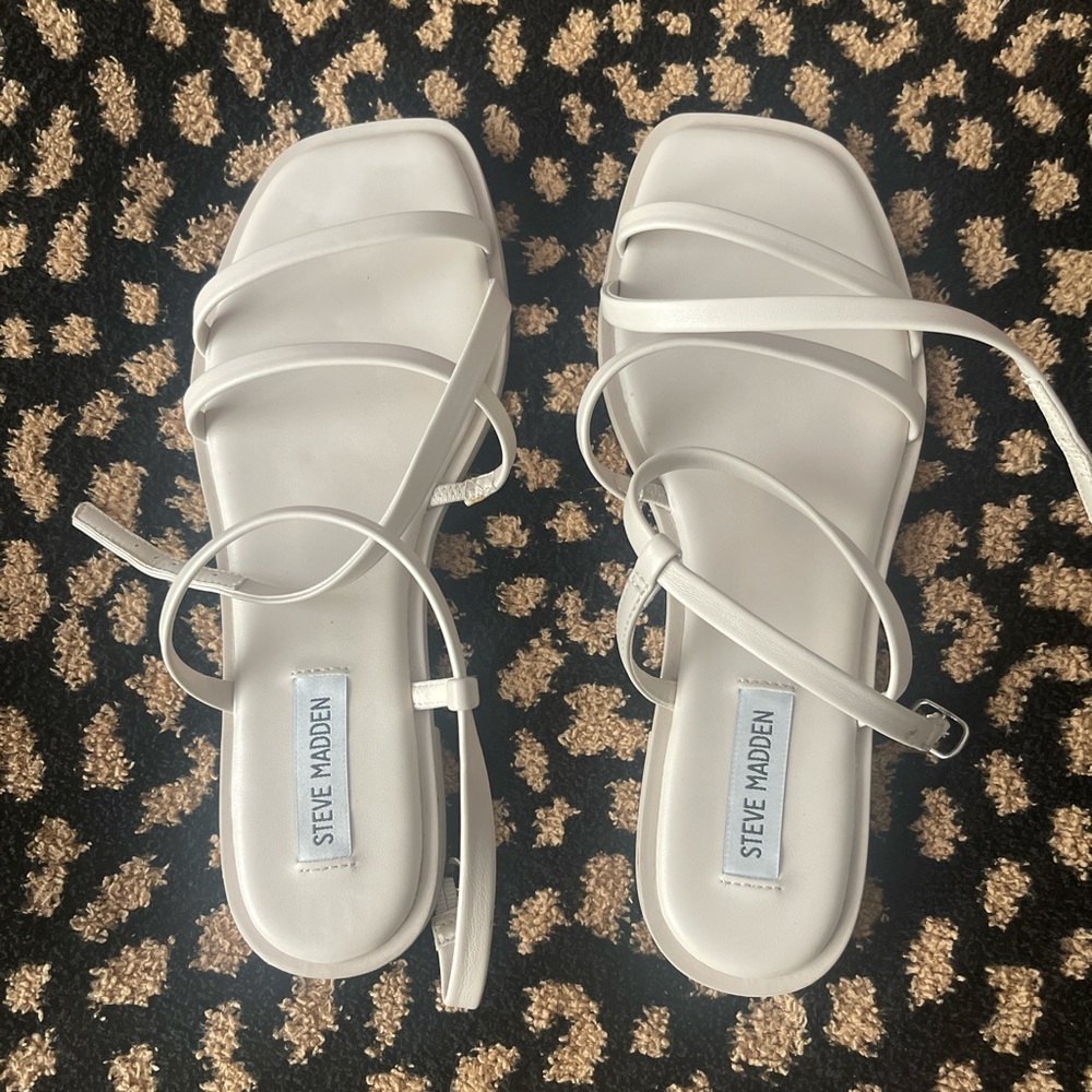 SOLD! Steve Madden Elegant White Sandals